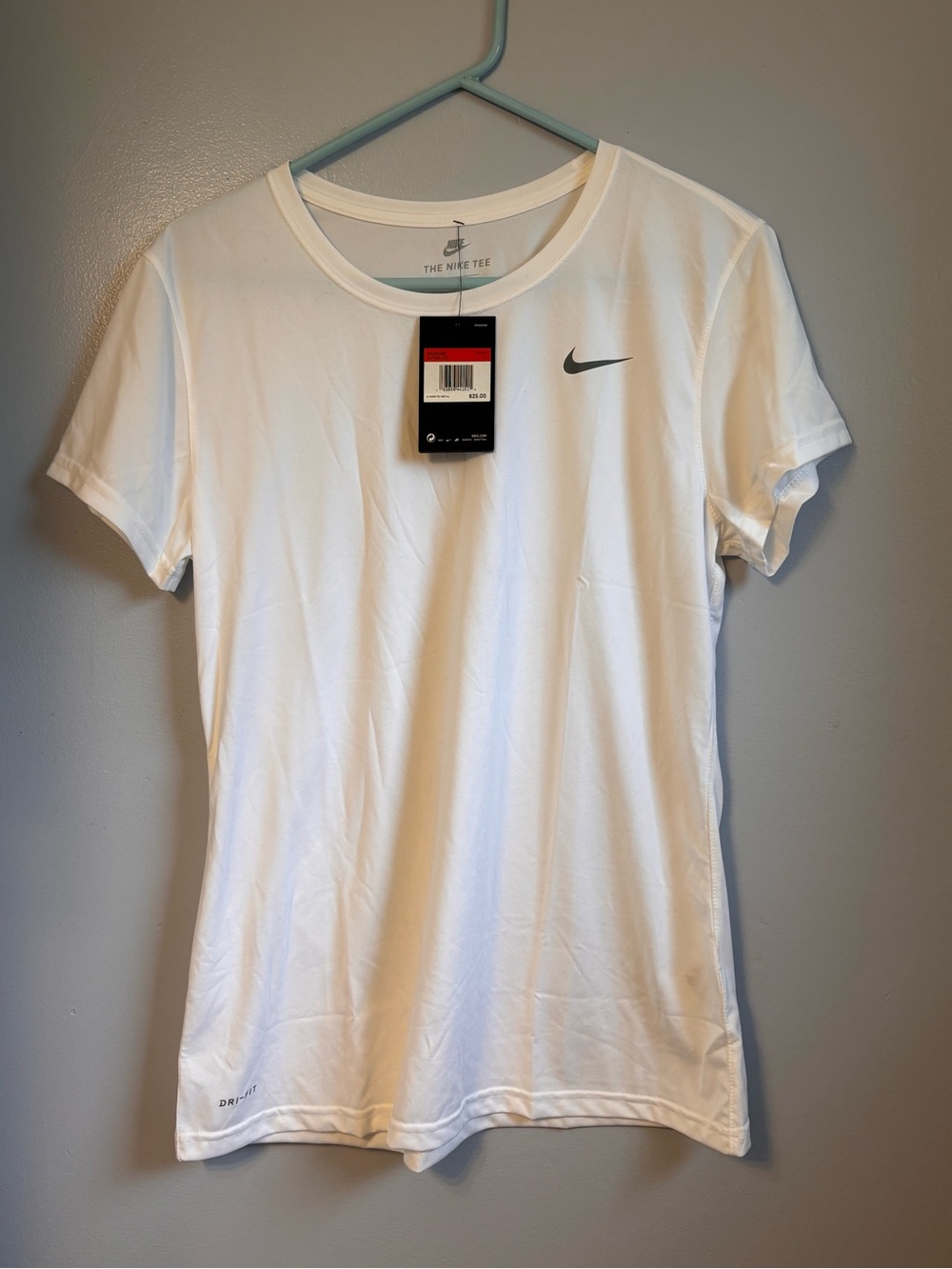 Nike White Short Sleeve Dri-FIT Tee with Gray Swoosh. Sz L. NWT